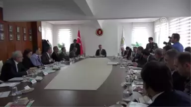 Düğününü Sivas'ta Yapan Gurbetçilere Bedava 