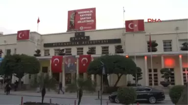 Adana Müdürünü Bacağından Vurdu