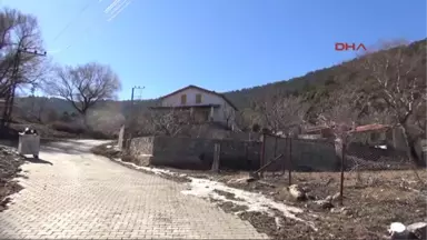 Manisa Hasta Olan Bu Ayvacık'a Koşuyor