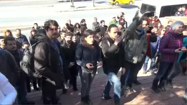 Ytü'den Khk Ile Ihraç Edilen Akademisyenleri Öğrenci ve Meslektaşları Uğurladı