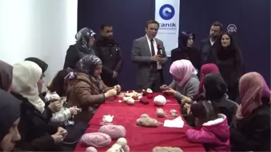 Sığınmacı Kadınlar Hayata Ördükleri Oyuncaklarla Tutunuyor