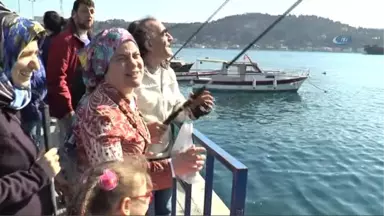 Kadınlar, Engelleri Aşmak İçin Olta Attı