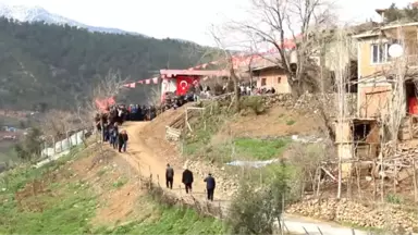 Şehit Jandarma Uzman Çavuş Erkan Imalı'nın Babaevinde Yas Var