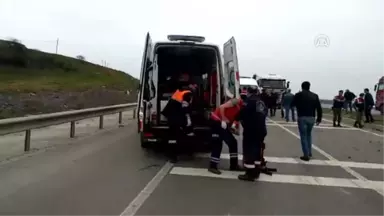 Pendik'te Trafik Kazası: 3 Yaralı