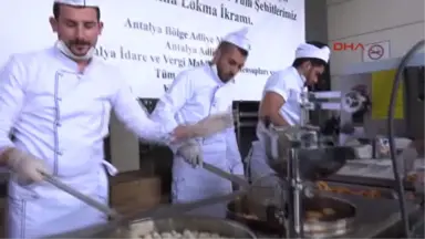 Antalya Şehit Savcı Için Lokma Dağıtıldı