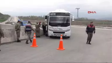 Tokat'ta Mahir Çayan'ı Anmak Için Gelen Gruba Izin Verilmedi