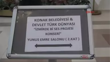 Izmir - Vatandaşlardan 'Konak'ta Bi Dünya Ses' Konserine Yoğun Ilgi