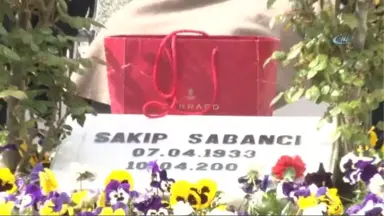 Sakıp Sabancı, Vefatının 13'üncü Yılında Mezarı Başında Anıldı