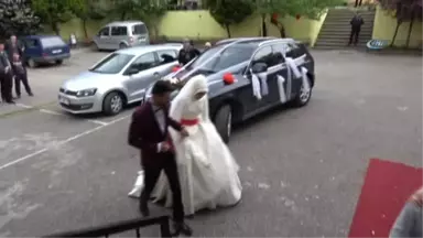 Önce Sandığa, Sonra Nikah Masasına Gittiler