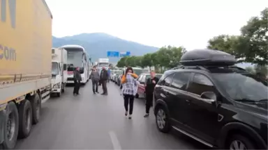 Trafik Kazası: 1 Ölü, 5 Yaralı