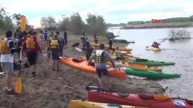 Edirne Meriç Nehri'nde Kano Yarışı