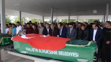 Minibüsün Çarptığı Itfaiye Eri Toprağa Verildi