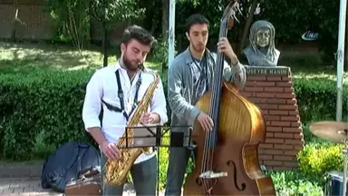 Şişli'de Caz Müzik Eşliğinde Kahvaltı Keyfi