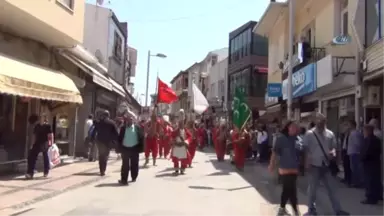 Ayvalık'ta Türklük Günü Coşkusu