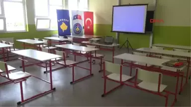 Türk Askeri Kosova'daki Köy Okulunu Onardı