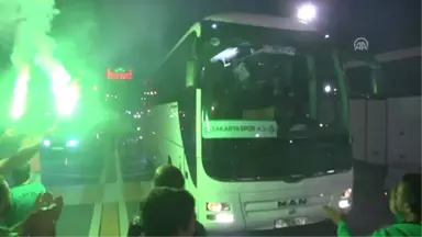 Sakaryaspor'a Coşkulu Karşılama