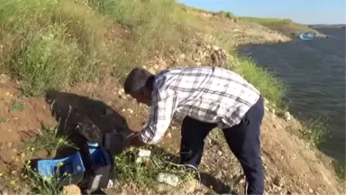 Çay Termosundan Denizaltı Yaptı