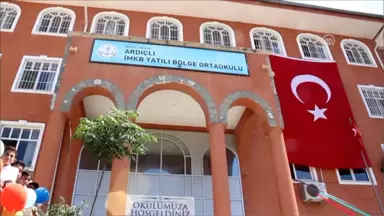 Hassa'da Tübitak 4006 Bilim Fuarı Açıldı