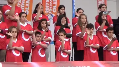 İstiklal Marşı'nı Bir de Onlardan Dinleyin