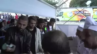 Elazığ'da Ilk Iftar Yapıldı