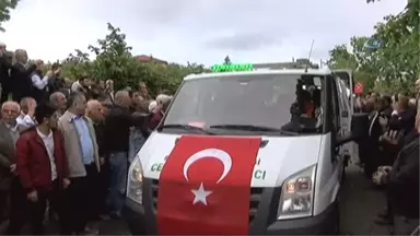 Şehit Eşi Ebru Özdemir: 