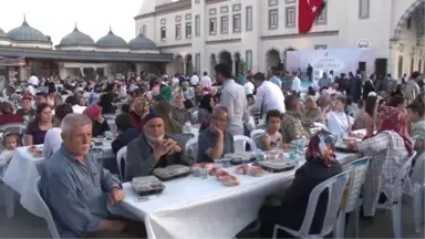 Kırıkkale'de 5 Bin Kişilik Iftar Programı