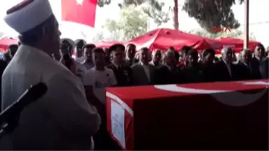 Mersin Şehit Asker Toprağa Verildi