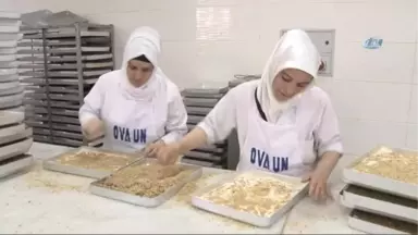 Gaziantepli Metin Usta İyi Baklavanın Nasıl Olacağını Anlattı: 