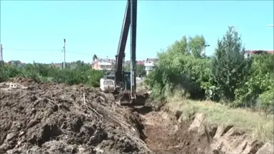 Silivri'de Sel Sularının Altında Kalan Evlerde Temizlik Çalışmaları Devam Ediyor