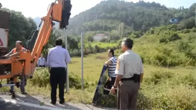 Jandarma Trafik Timinden Hayat Kurtaran Emniyet Kemeri Uyarısı