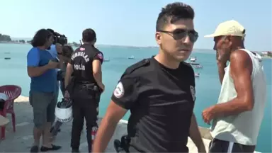 Gölde Mahsur Kalan Gençlere Polis Yardımı