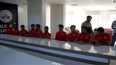 Elaziz Belediyespor'da Toplu Imza Töreni