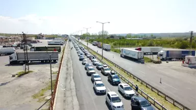 Trafik Kuyruğu Çilesi Havadan Görüntülendi