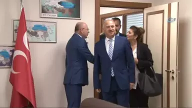 CHP'den MHP'ye Bayram Ziyareti