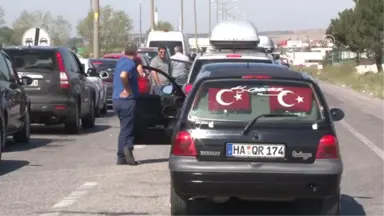 Kapıkule'de Dönüş Yoğunluğu Sürüyor