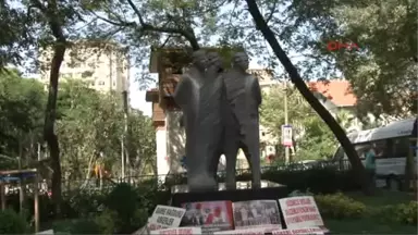 Kadıköy'de Darbe Protestosu