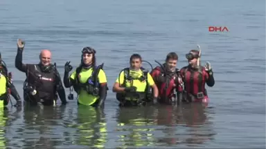 İzmir Güzelbahçe'de Sahil ve Deniz Temizliği