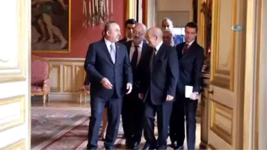 Bakan Çavuşoğlu, Fransız Mevkidaşı Le Drian ile Görüştü