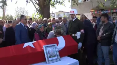 Kalp Krizi Sonucu Hayatını Kaybeden Asker Samsun'da Toprağa Verildi