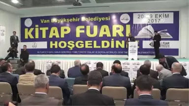 Bakan Fakıbaba, Kitap Fuarı Açılışına Katıldı