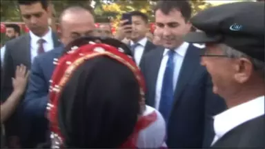 Bakan Çavuşoğlu, 