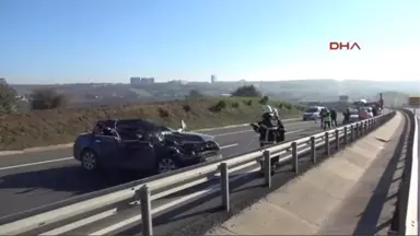 Tekirdağ Tır'a Çarpan Otomobildeki 3 Kişi Yaralandı