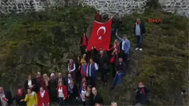 Rize Tarihi Zil Kale'de Horonlu Cumhuriyet Kutlaması