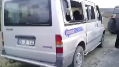 Minibüs Şarampole Devrildi: 11 Yaralı