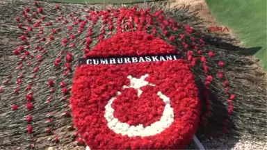 Isparta Demirel 93'üncü Yaş Gününde Mezarı Başında Anıldı