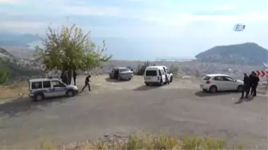 Silahlı Fotoğrafını Paylaştı, 'Yolun Sonuna Geldik' Yazıp İntihar Etti