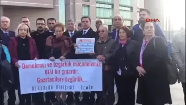 Sözcü Gazetesi Davası Öncesi Sessiz Protesto