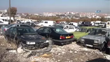 Yediemin Otoparkı Araç Mezarlığına Döndü