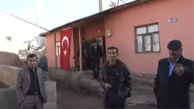 Şehit Ateşi Van'a Düştü