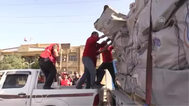 Türk Kızılayı Depremde Evleri Yıkılan ve Hasar Görenlere Çadır Yardımında Bulundu